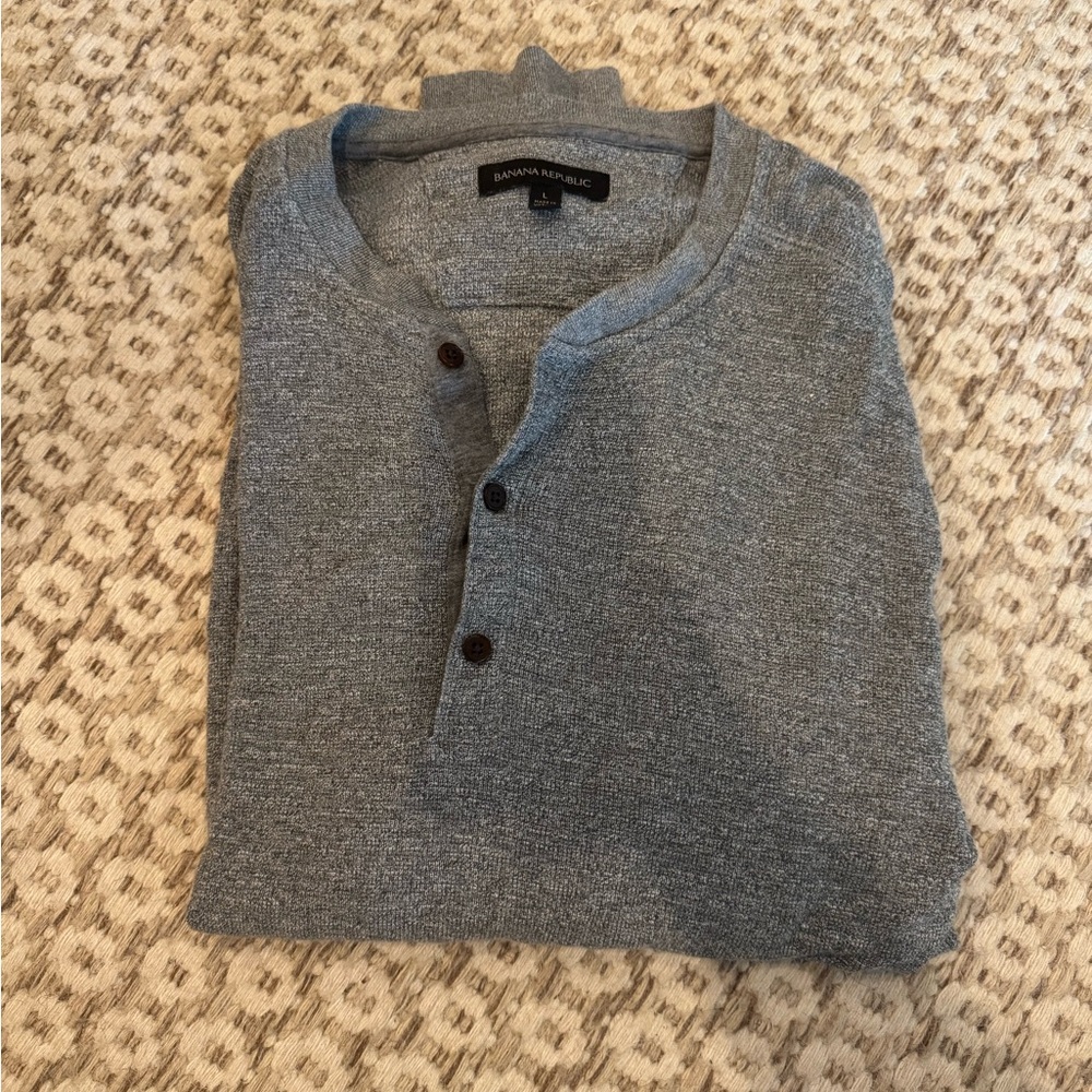Banana Republic Henley Knit New w/o Tags